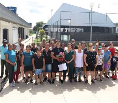 Os alunos da hidroginástica, fizeram hoje, 19/11/2024, uma justa homenagem ao Secretário Municipal de Esportes